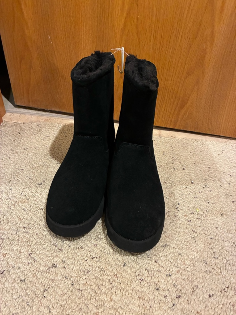 Time and Tru Black Faux-Suede Fur-Lined Winter Ankle Boots